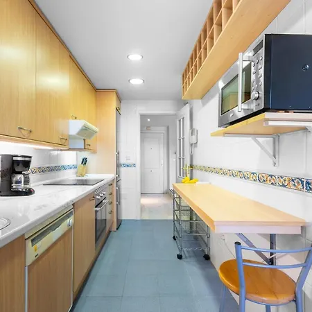 Bahia De - 3 Bedroom With Sea View Apartment