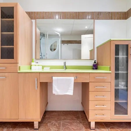 Bahia De - 3 Bedroom With Sea View 마르베야