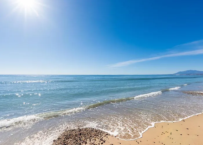 Апартаменти Bahia De - 3 Bedroom With Sea View